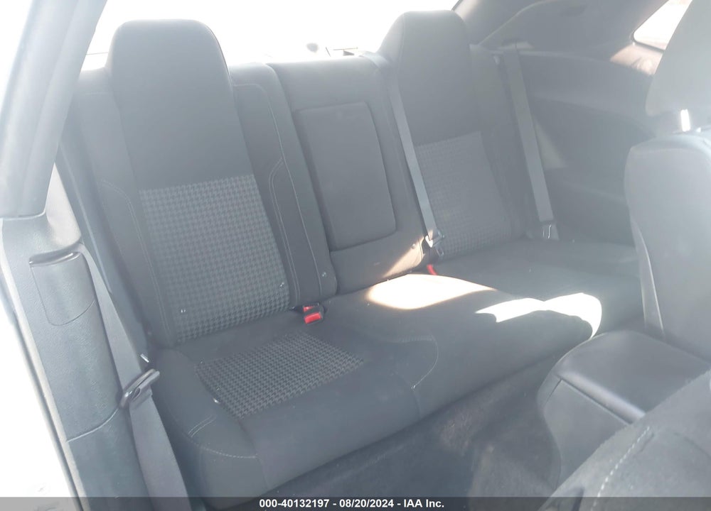 2016 DODGE CHALLENGER SXT VIN: 2C3CDZAGXGH119167