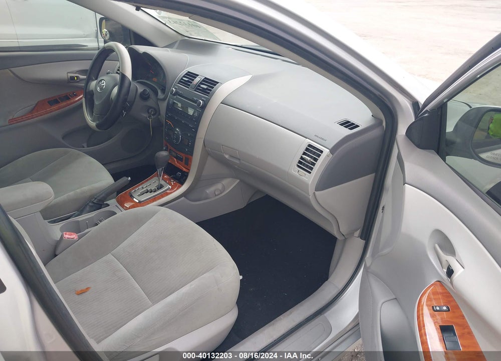 2010 TOYOTA COROLLA XLE VIN: 1NXBU4EE1AZ244710