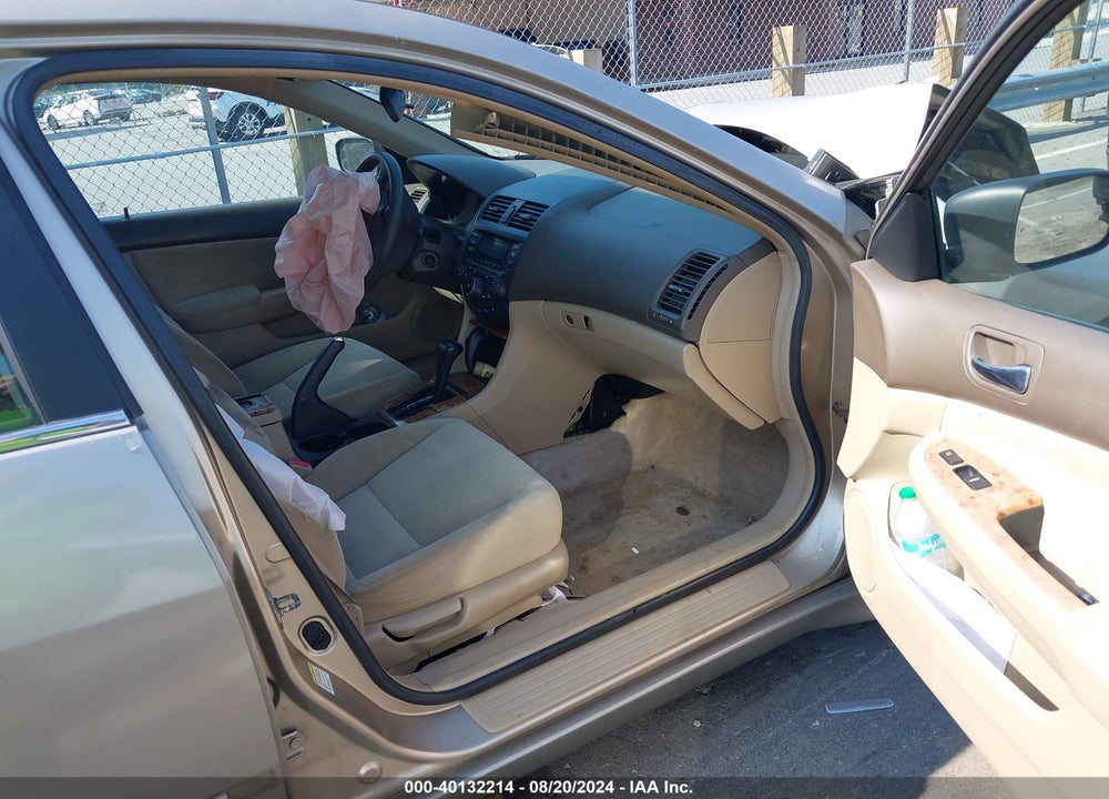2004 HONDA ACCORD 2.4 EX VIN: 1HGCM56674A167127