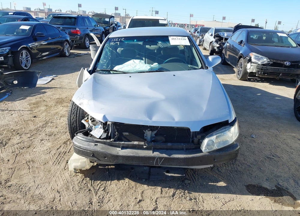 2001 NISSAN ALTIMA GXE VIN: 1N4DL01D31C181904