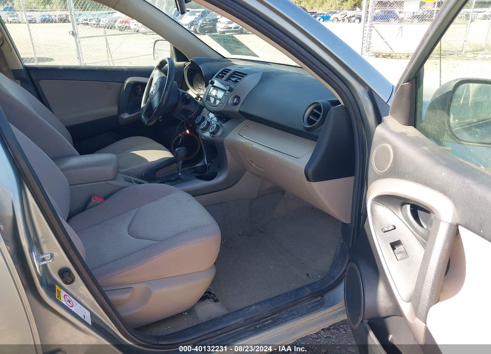 2008 TOYOTA RAV4 BASE V6 VIN: JTMBK33VX85070115