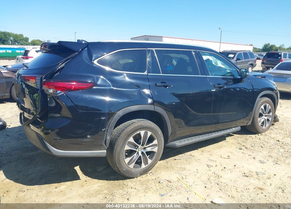 2020 TOYOTA HIGHLANDER XLE VIN: 5TDGZRAH2LS503379