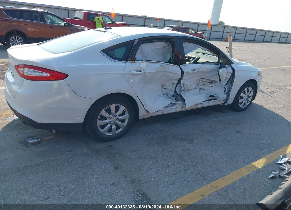 2014 FORD FUSION S VIN: 3FA6P0G78ER307633