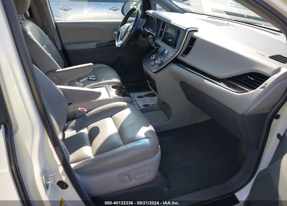 2015 TOYOTA SIENNA XLE 8 PASSENGER VIN: 5TDYK3DC1FS627413