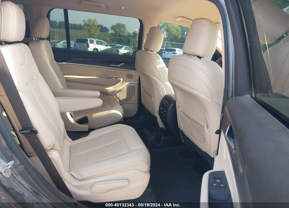 2021 JEEP GRAND CHEROKEE L LIMITED 4X4 VIN: 1C4RJKBGXM8187328
