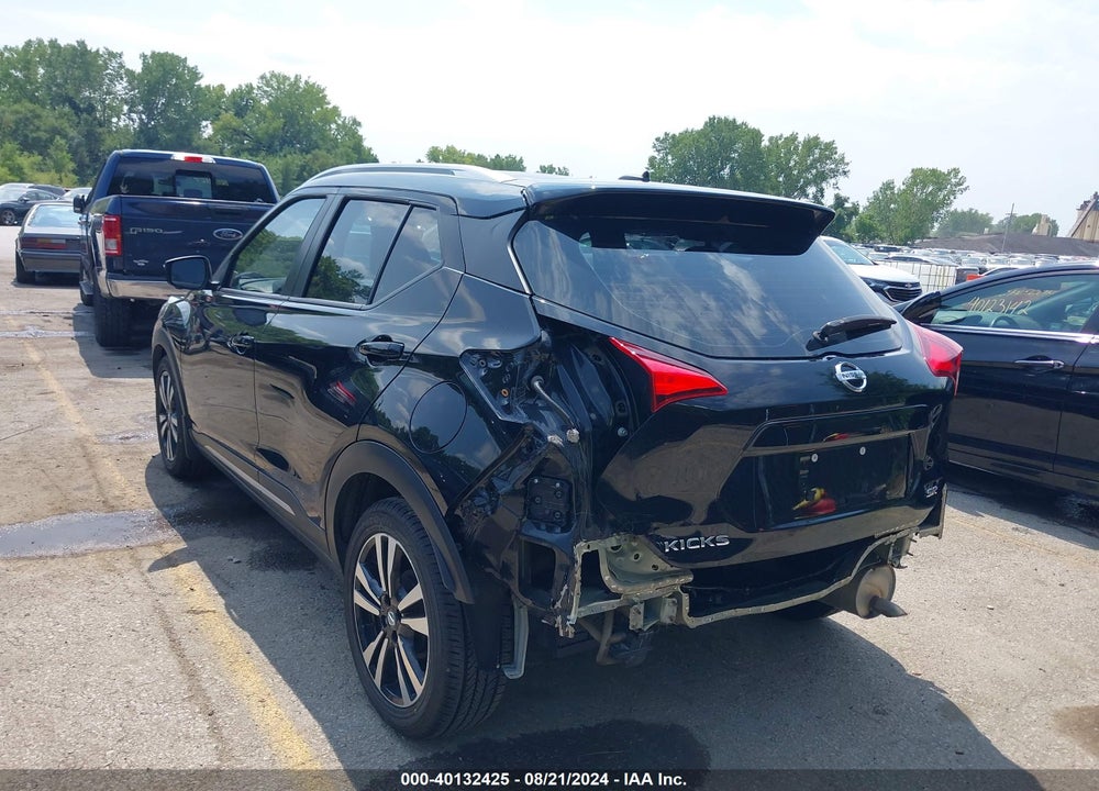 2018 NISSAN KICKS SR VIN: 3N1CP5CU0JL519321