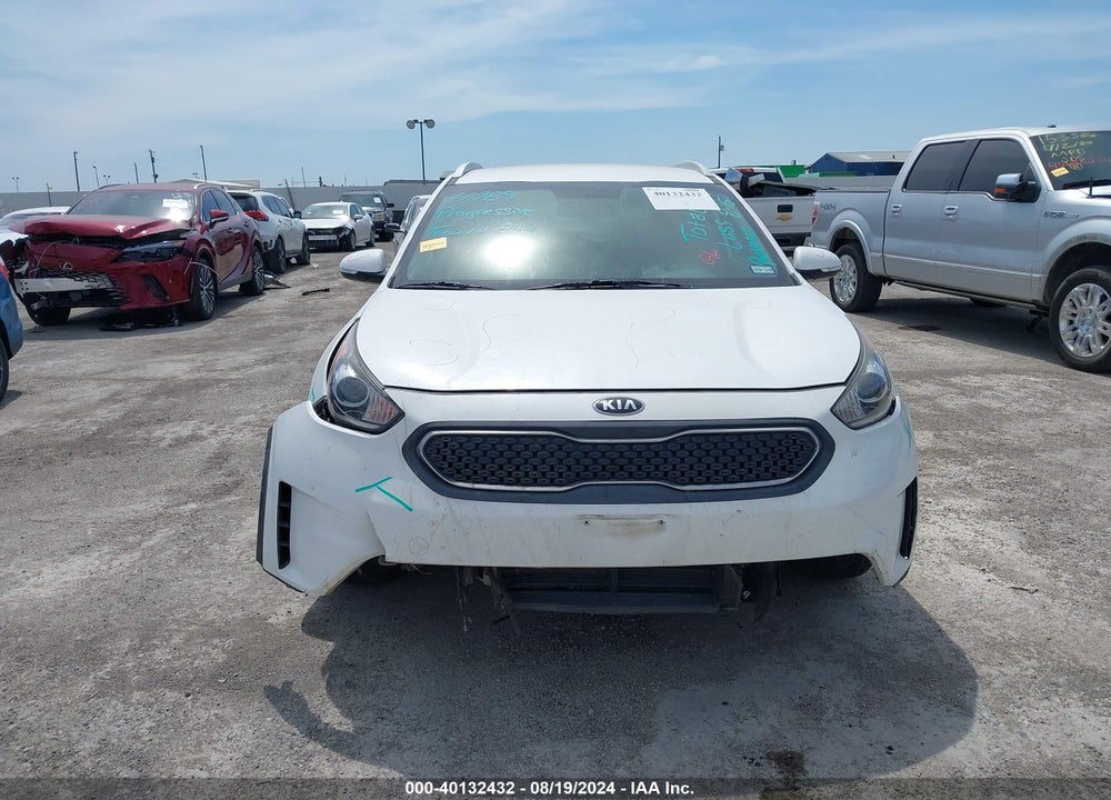 2018 KIA NIRO EX VIN: KNDCC3LC8J5126025