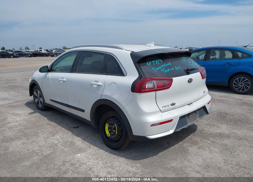 2018 KIA NIRO EX VIN: KNDCC3LC8J5126025