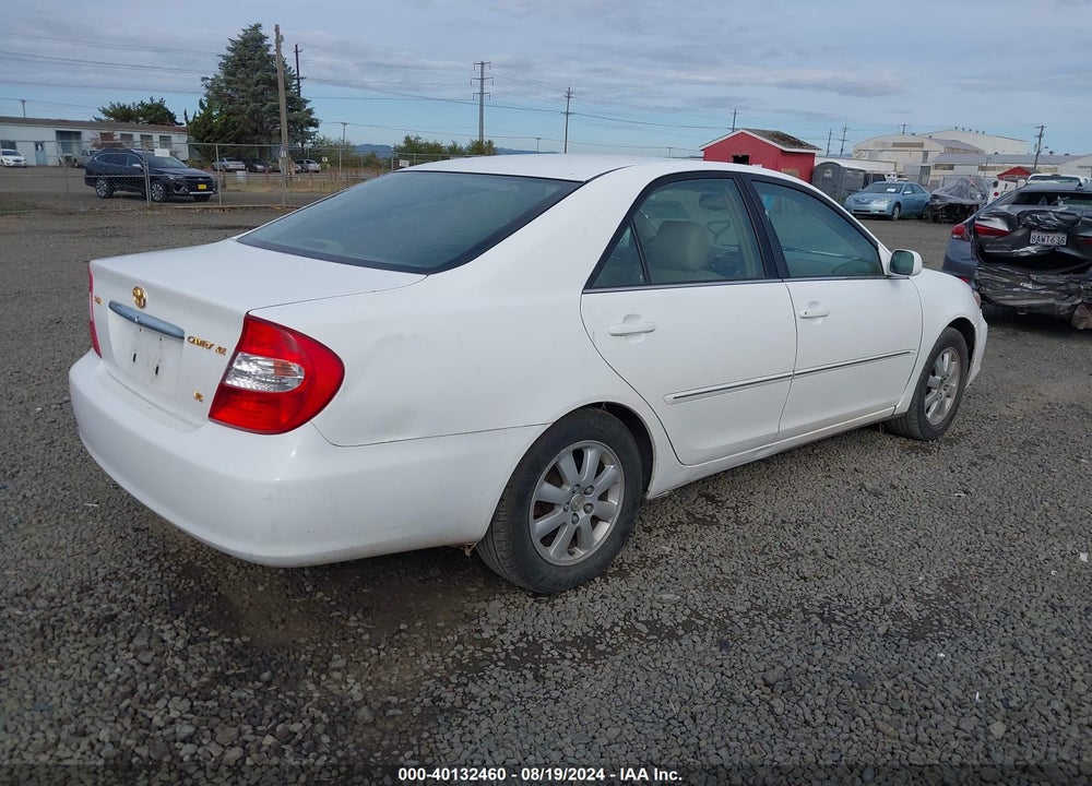 2002 TOYOTA CAMRY XLE V6 VIN: JTDBF30K520037381