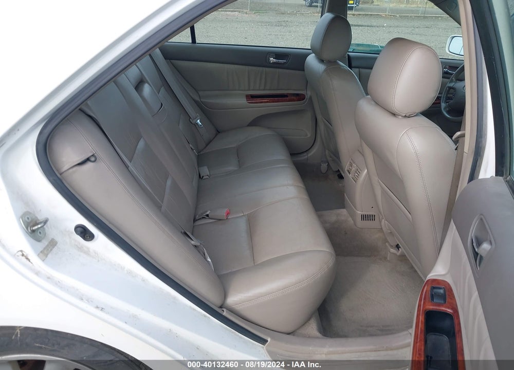 2002 TOYOTA CAMRY XLE V6 VIN: JTDBF30K520037381