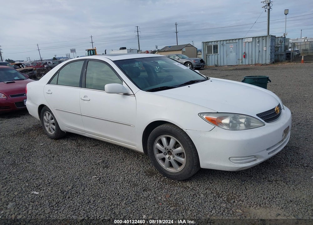 2002 TOYOTA CAMRY XLE V6 VIN: JTDBF30K520037381