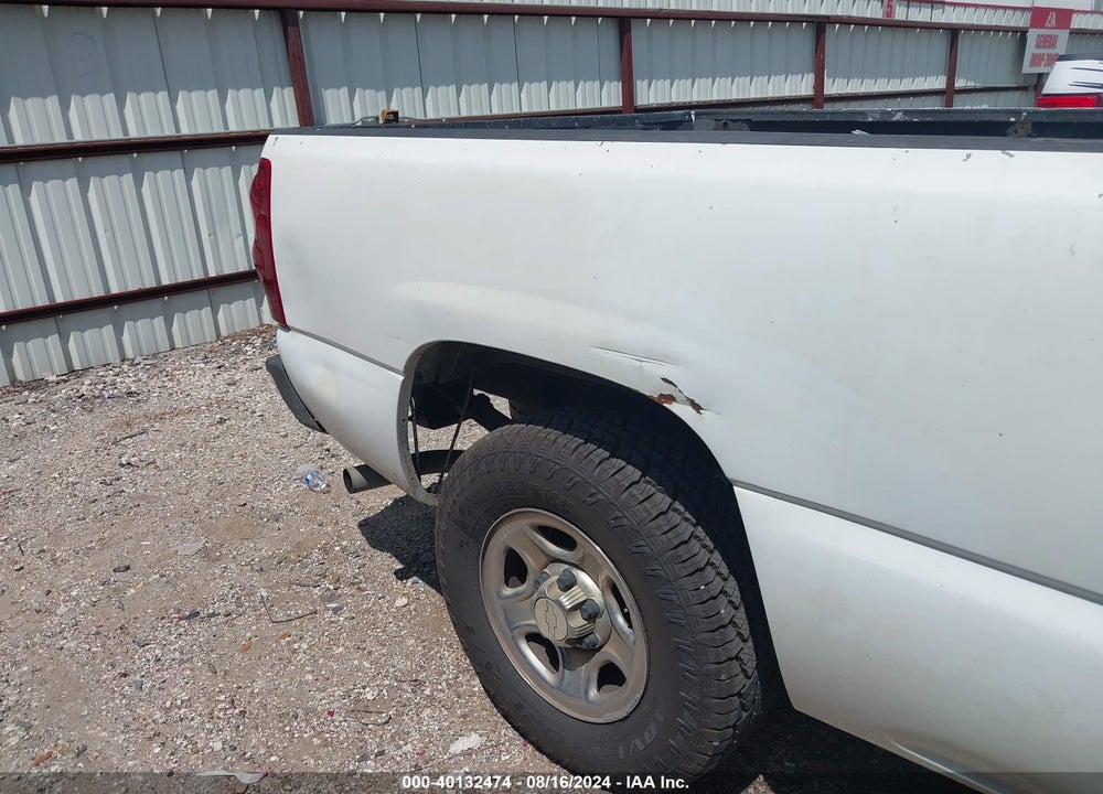 2003 CHEVROLET SILVERADO 1500 LS VIN: 2GCEC19X731292323