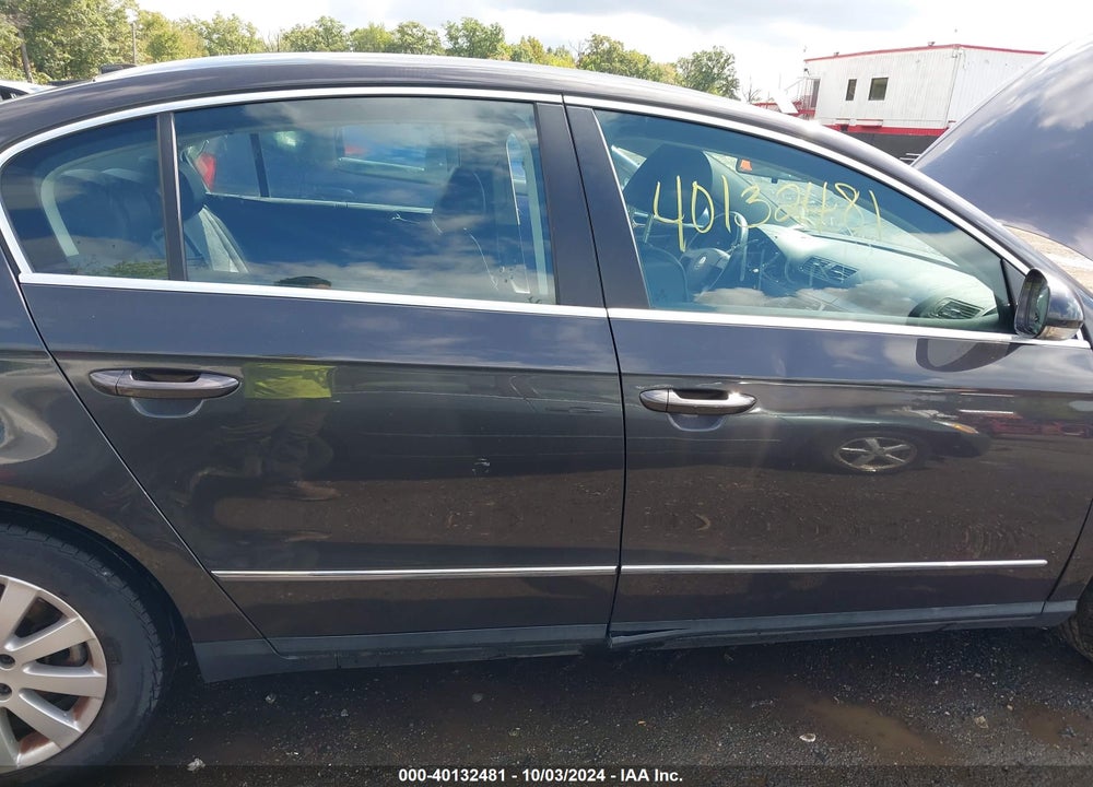 2008 VOLKSWAGEN PASSAT TURBO VIN: WVWJK73C78E171355