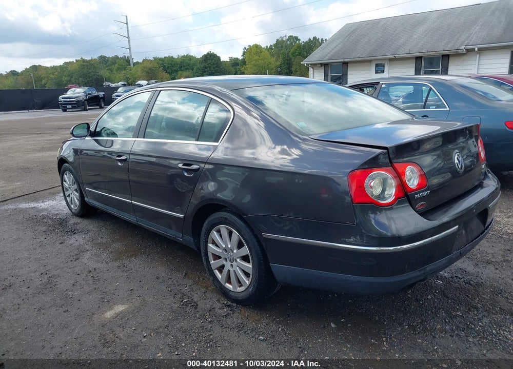 2008 VOLKSWAGEN PASSAT TURBO VIN: WVWJK73C78E171355