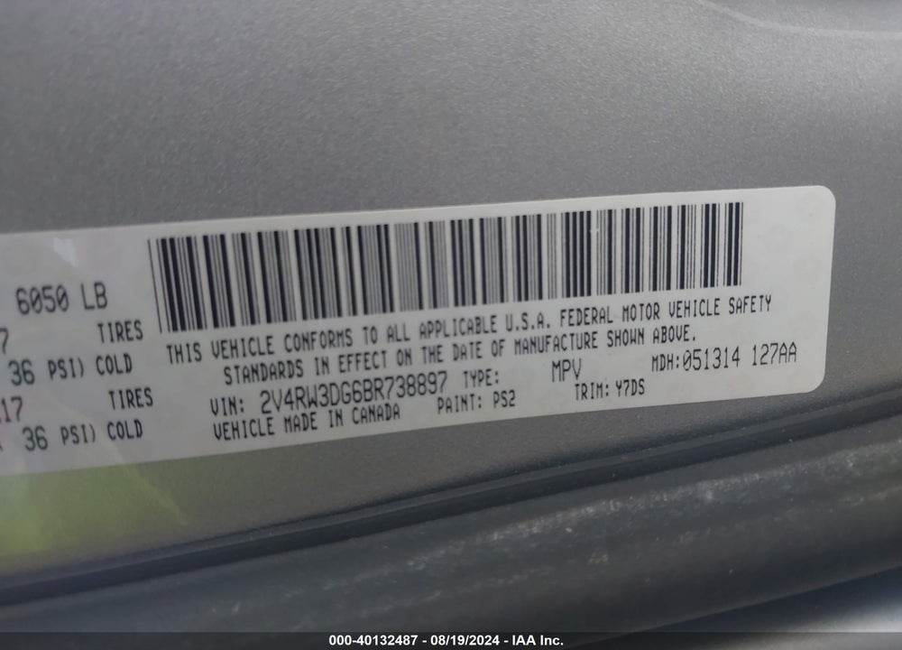 2011 VOLKSWAGEN ROUTAN SE VIN: 2V4RW3DG6BR738897