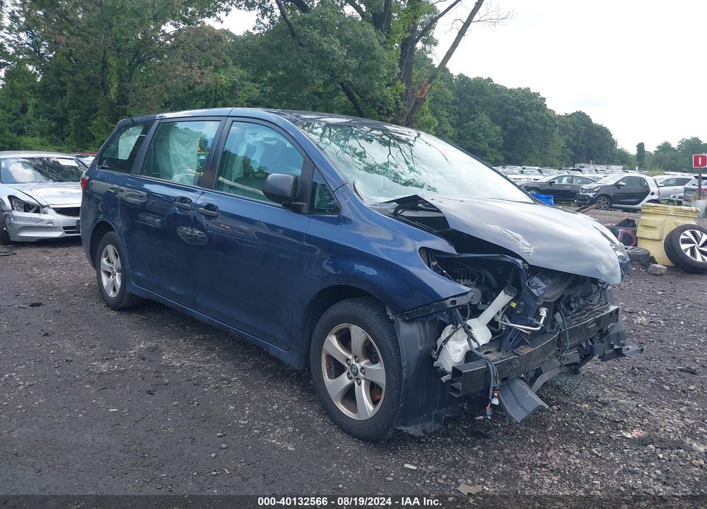 2018 TOYOTA SIENNA L 7 PASSENGER VIN: 5TDZZ3DC5JS927576