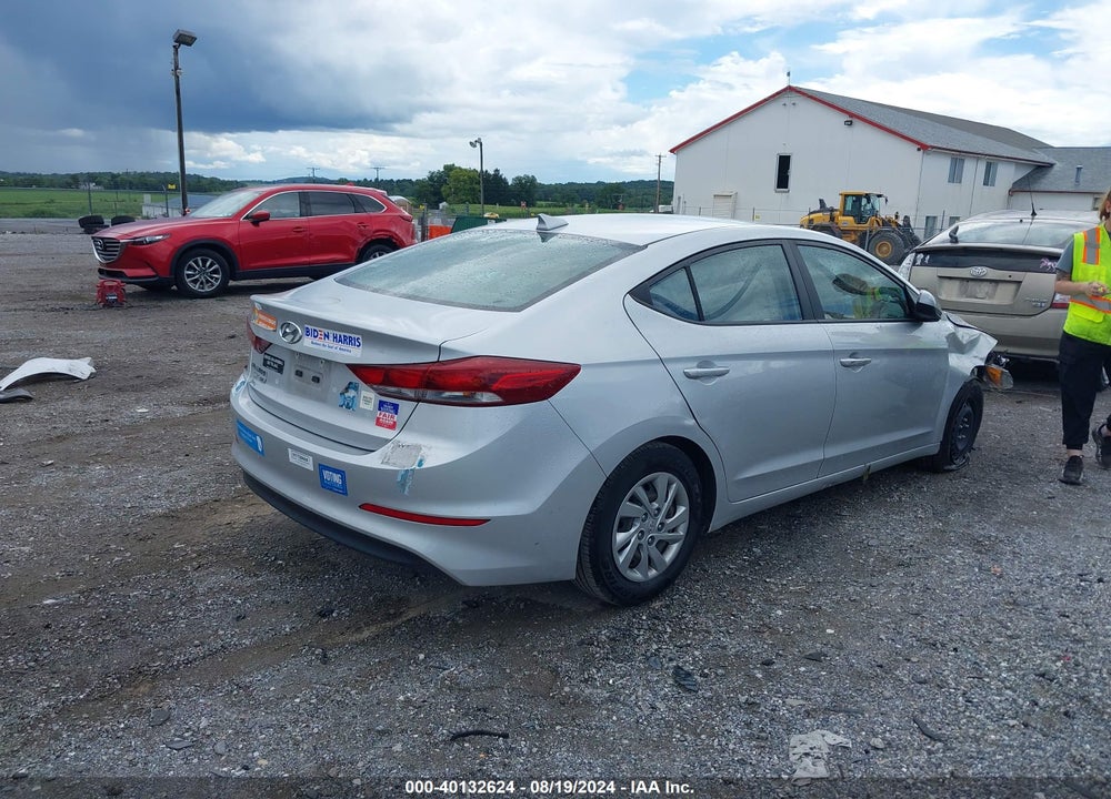 2017 HYUNDAI ELANTRA VIN: KMHD74LF2HU325804