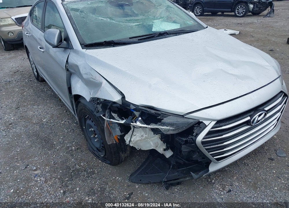 2017 HYUNDAI ELANTRA VIN: KMHD74LF2HU325804