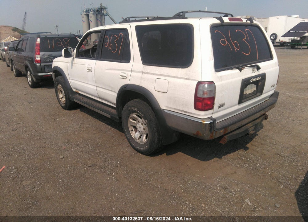 1996 TOYOTA 4RUNNER SR5 VIN: JT3HN86R6T0051813