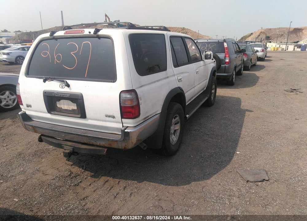 1996 TOYOTA 4RUNNER SR5 VIN: JT3HN86R6T0051813