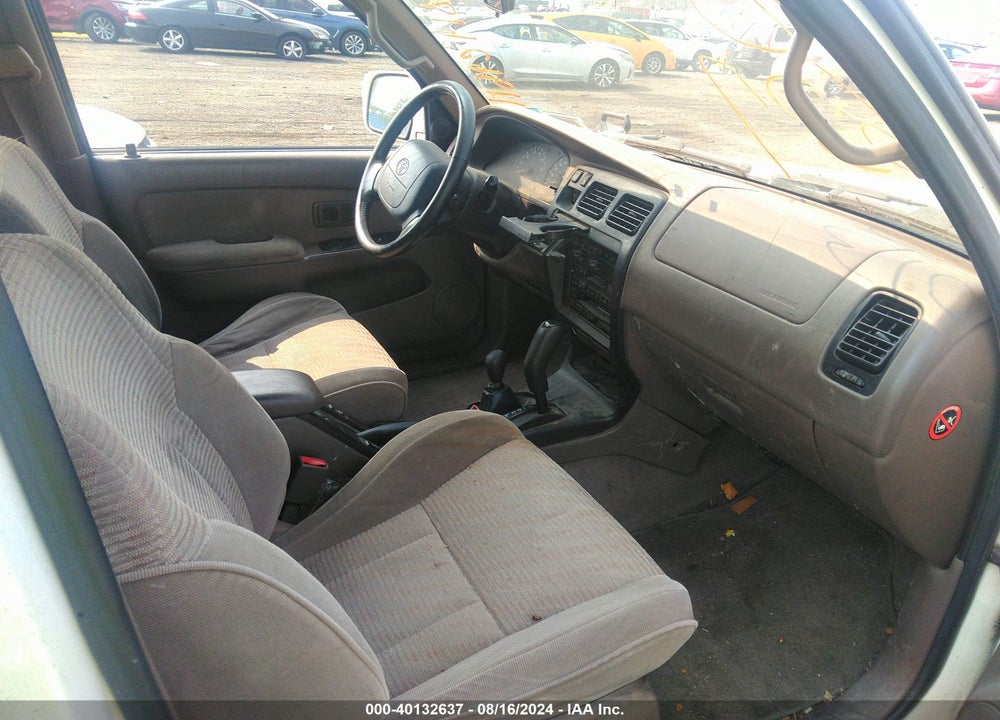 1996 TOYOTA 4RUNNER SR5 VIN: JT3HN86R6T0051813