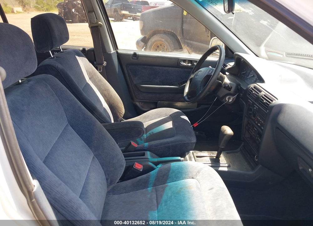 1993 HONDA ACCORD LX VIN: 1HGCB7652PA170921