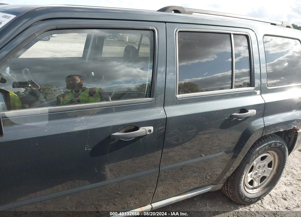 2007 JEEP PATRIOT SPORT VIN: 1J8FF28W57D417753