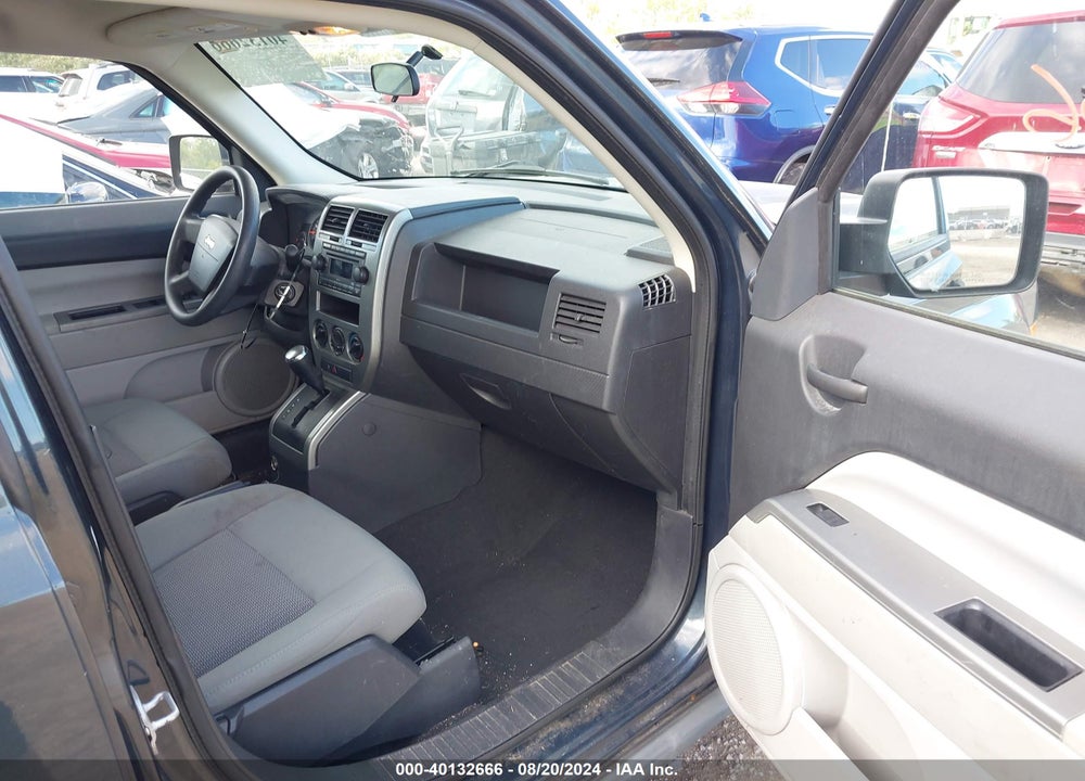 2007 JEEP PATRIOT SPORT VIN: 1J8FF28W57D417753