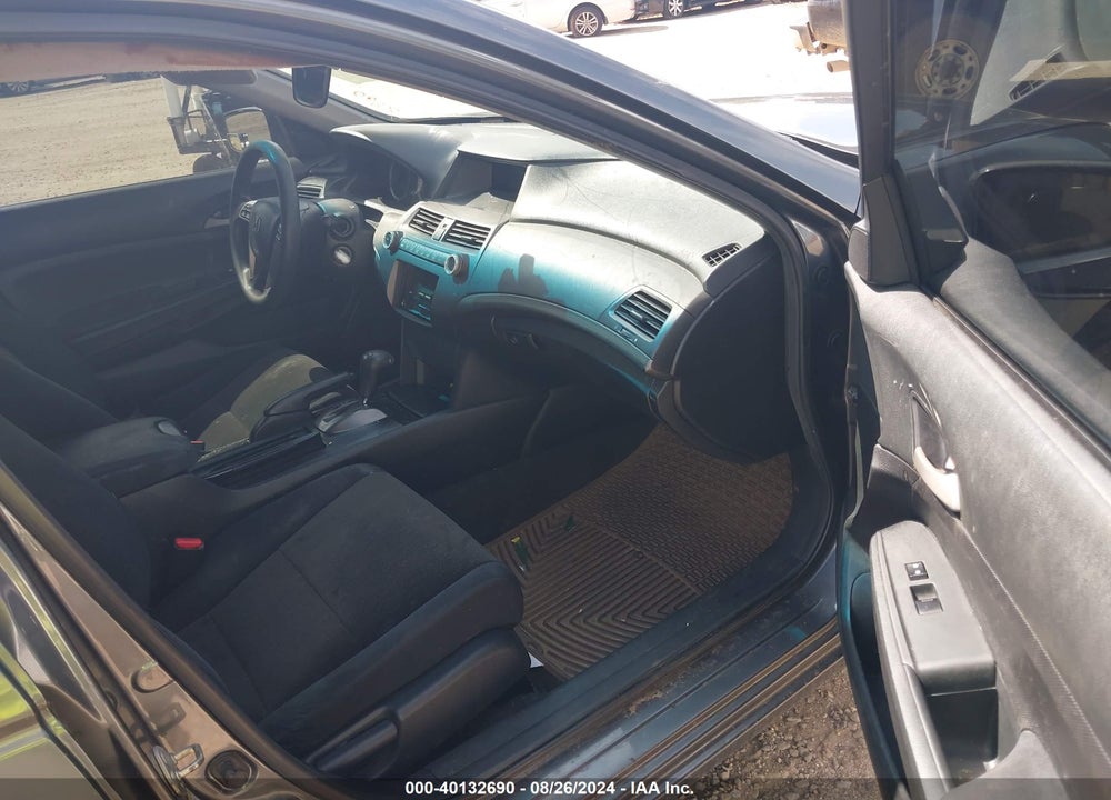 2010 HONDA ACCORD 2.4 LX VIN: 1HGCP2F33AA042715