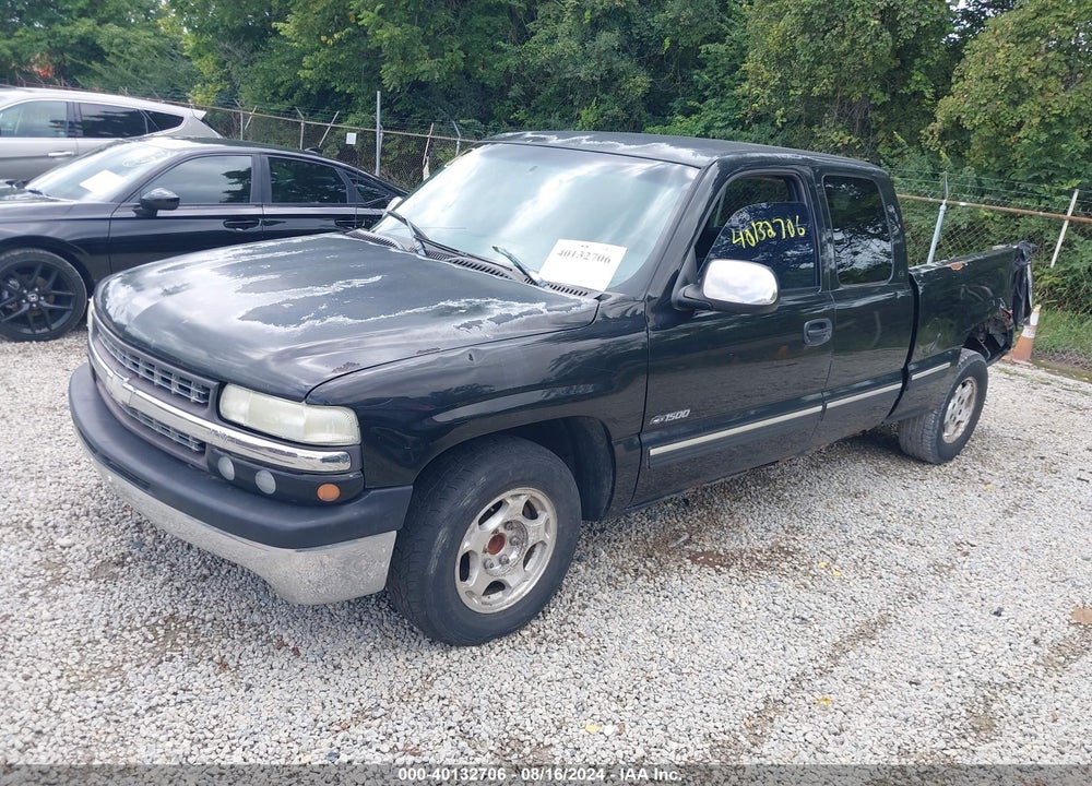 2000 CHEVROLET SILVERADO 1500 LS/LT VIN: 2GCEC19TXY1139911