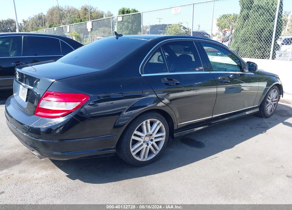 2009 MERCEDES-BENZ C 300 LUXURY/SPORT VIN: WDDGF54X59R049632