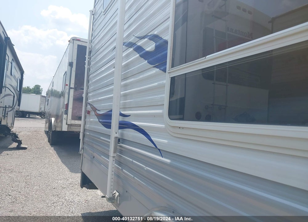 2007 JAYCO OCTANE TOY HAULER VIN: 1UJBJ02PX71VY0345