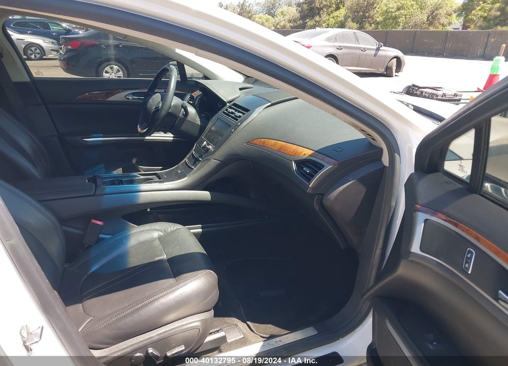 2013 LINCOLN MKZ HYBRID VIN: 3LN6L2LU5DR823150