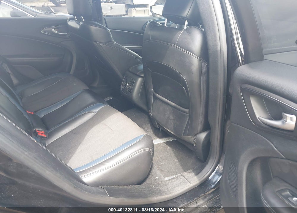 2015 CHRYSLER 200 S VIN: 1C3CCCBB0FN614311