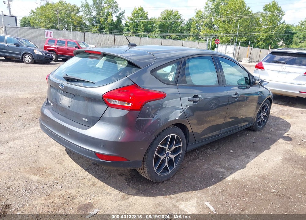 2017 FORD FOCUS SEL VIN: 1FADP3M25HL276040