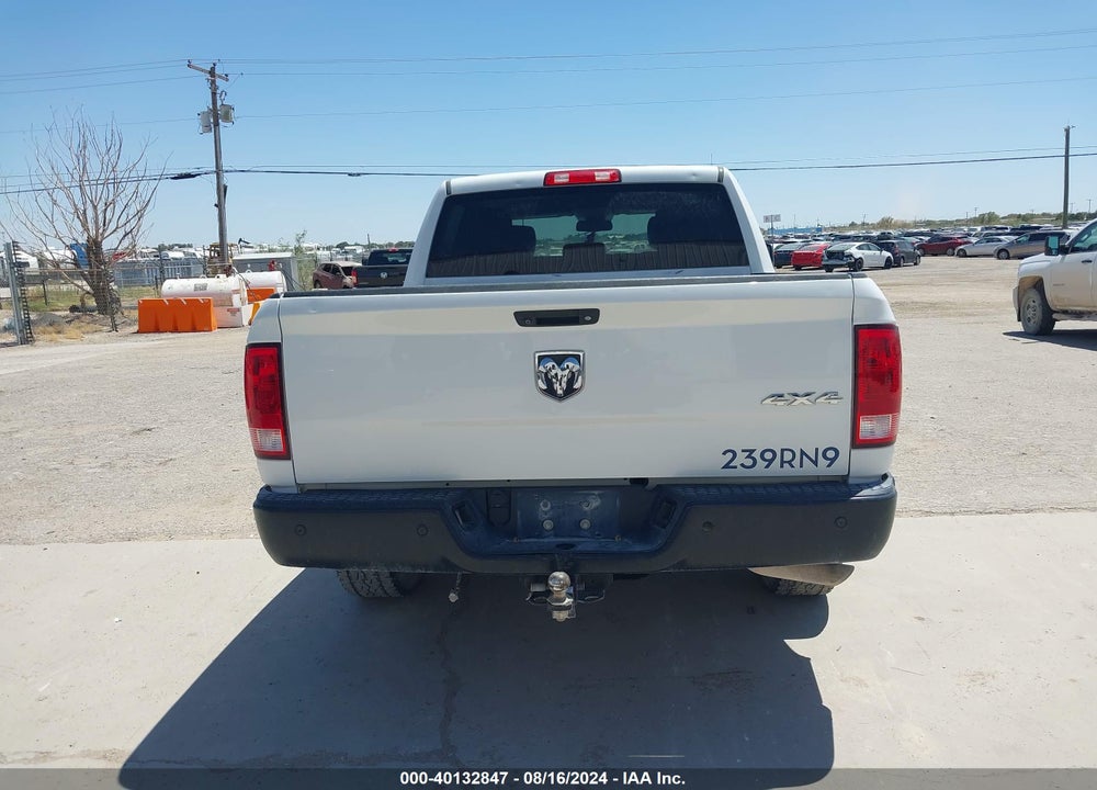 2019 RAM 1500 CLASSIC TRADESMAN 4X4 5'7 BOX VIN: 3C6RR7KT4KG704981