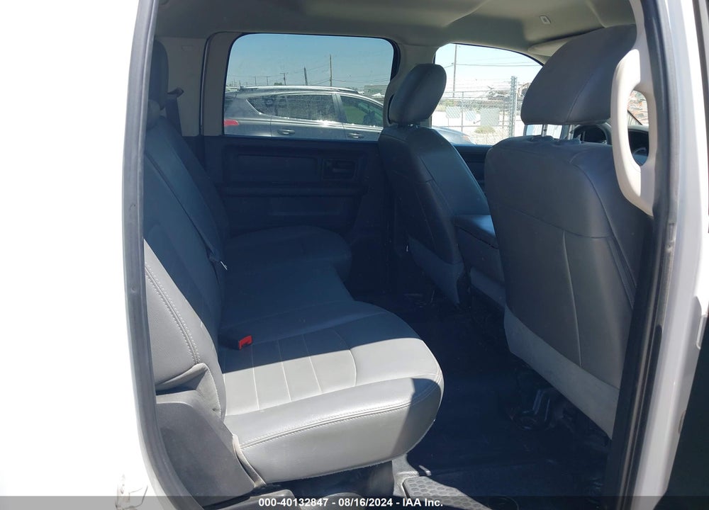 2019 RAM 1500 CLASSIC TRADESMAN 4X4 5'7 BOX VIN: 3C6RR7KT4KG704981