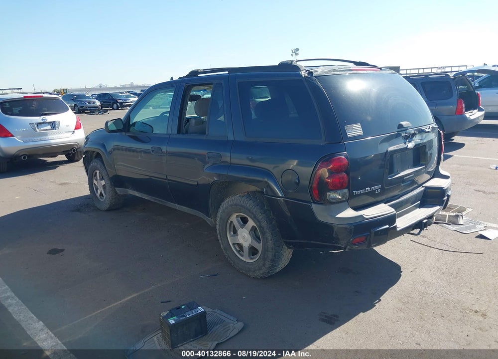 2006 CHEVROLET TRAILBLAZER LS VIN: 1GNDS13S162204793