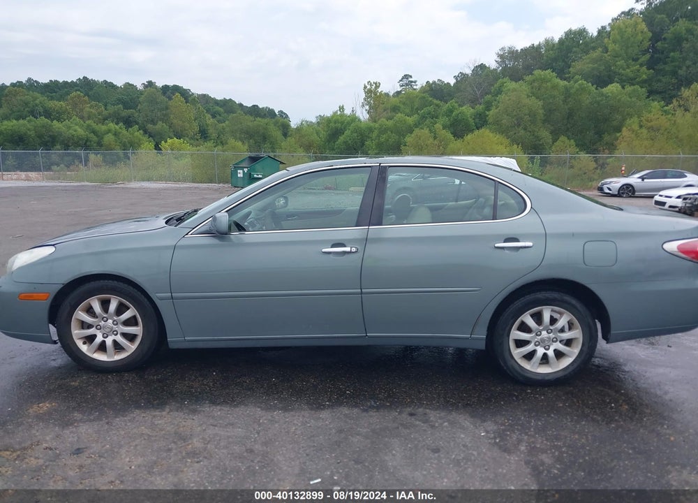 2002 LEXUS ES 300 VIN: JTHBF30G320075976