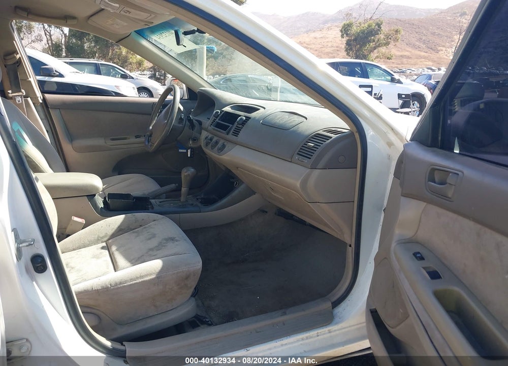 2002 TOYOTA CAMRY LE V6 VIN: 4T1BF32K82U032354