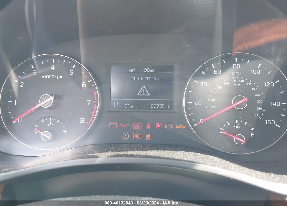 2017 KIA CADENZA VIN: KNALB4J19H5091867