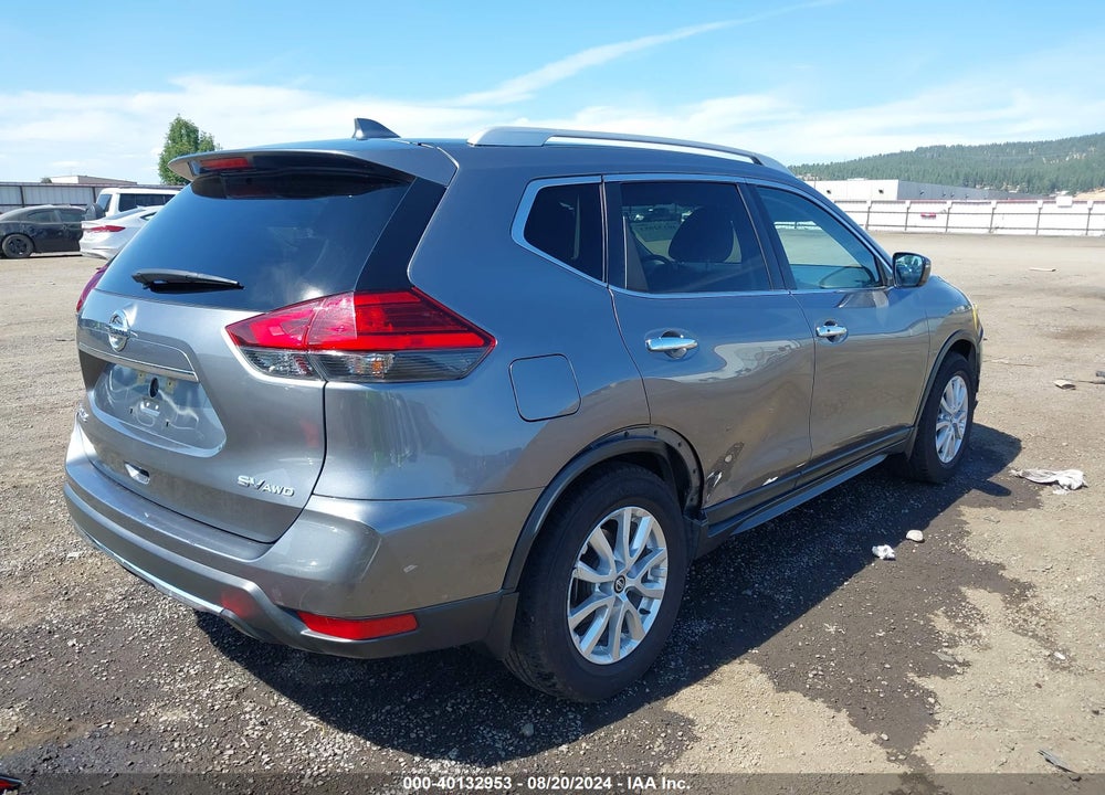 2017 NISSAN ROGUE SV VIN: KNMAT2MV4HP597735