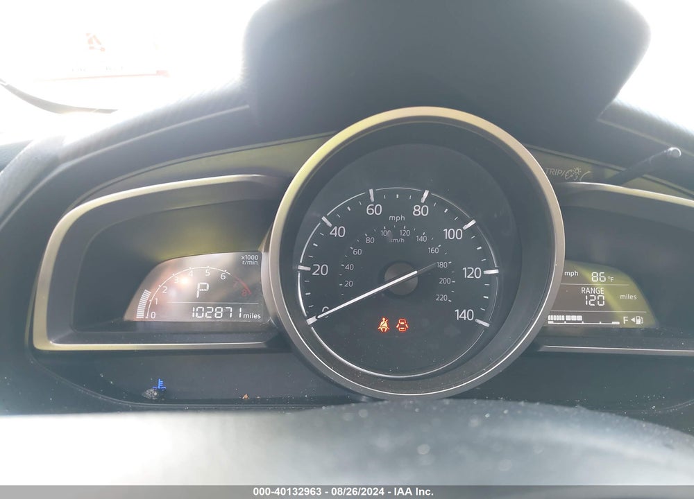 2018 MAZDA CX-3 TOURING VIN: JM1DKFC72J1323291