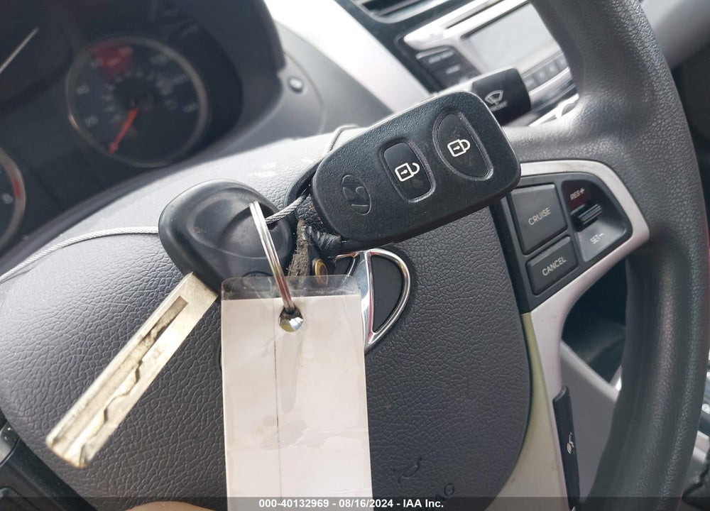2014 HYUNDAI ACCENT GLS VIN: KMHCU4AE2EU752068