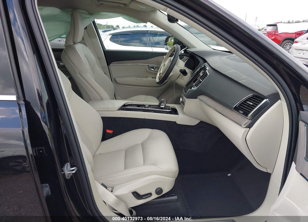 2024 VOLVO XC90 B6 PLUS BRIGHT THEME 7-SEATER VIN: YV4062PE6R1170105