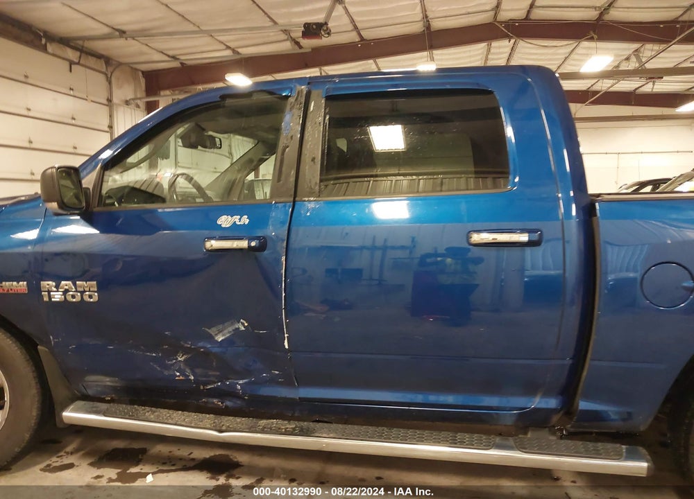 2015 RAM 1500 SLT VIN: 3C6RR7LT0FG532811