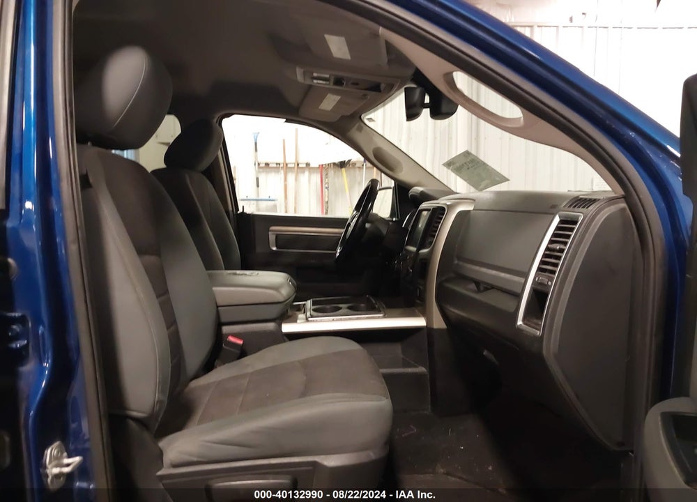 2015 RAM 1500 SLT VIN: 3C6RR7LT0FG532811