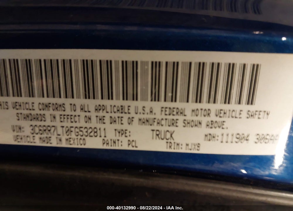 2015 RAM 1500 SLT VIN: 3C6RR7LT0FG532811