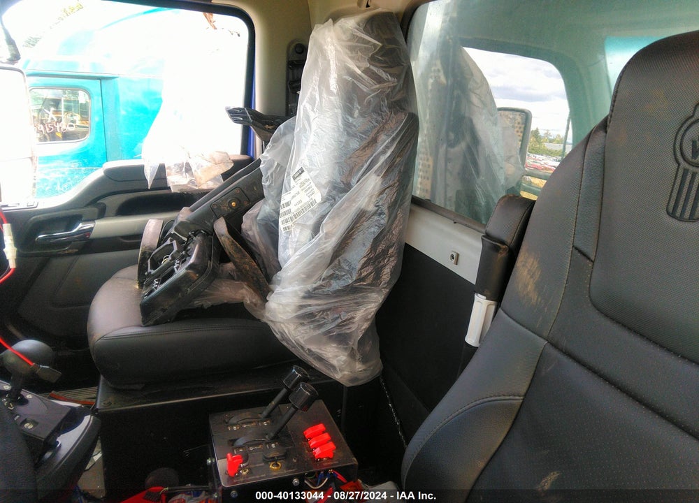 2024 KENWORTH T880 VIN: 1NKZX4TXXRJ375497