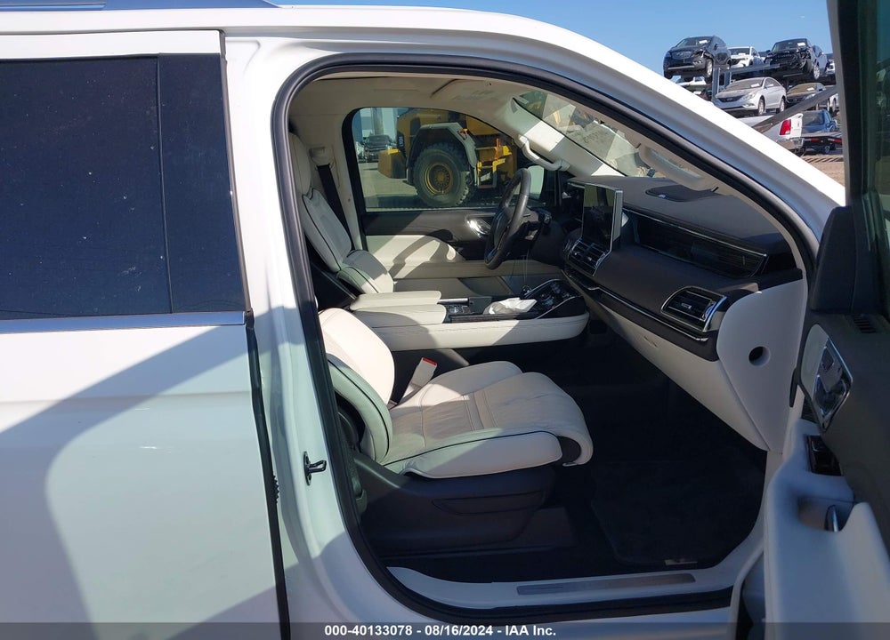 2023 LINCOLN NAVIGATOR BLACK LABEL L VIN: 5LMJJ3TG6PEL08582